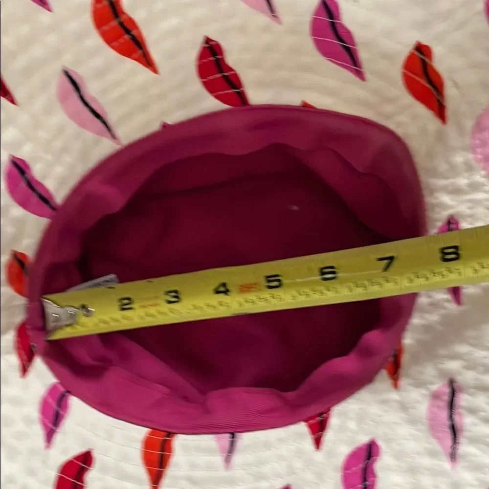 Colorful Lip Print Bucket Hat